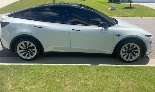 2026 Tesla Model Y Premium AWD