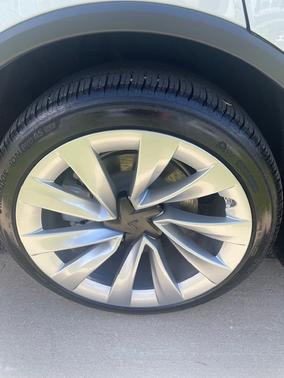 2026 Tesla Model Y Premium AWD