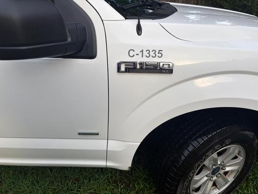 White 2017 Ford F-150 XL