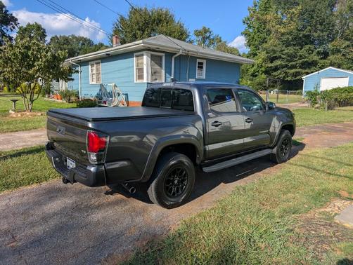 Gray 2022 Toyota Tacoma SR5