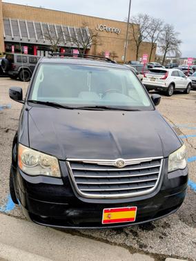 2010 Chrysler Town & Country Touring