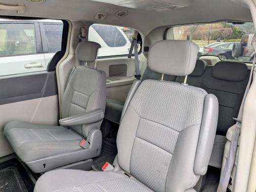 2010 Chrysler Town & Country Touring