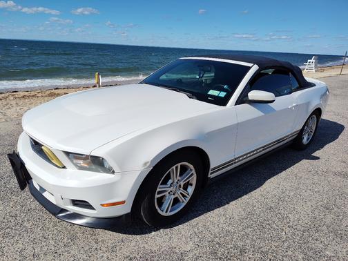 2011 Ford Mustang V6 Premium