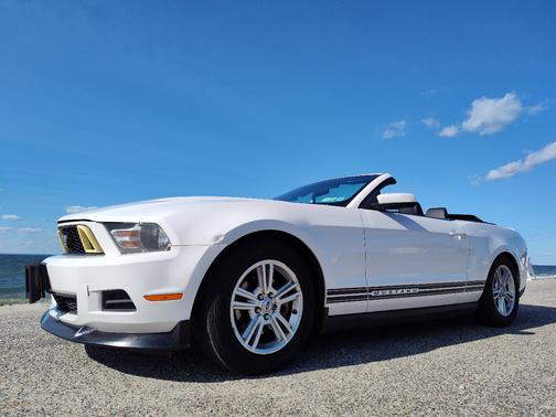 2011 Ford Mustang V6 Premium