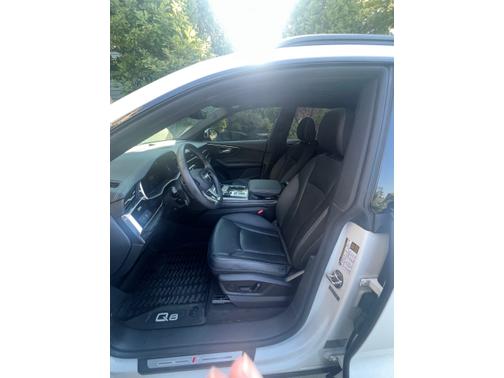 2023 Audi Q8 55 Premium Plus
