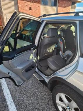 Gray 2007 BMW X5 3.0si