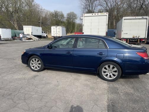 2006 Toyota Avalon XLS