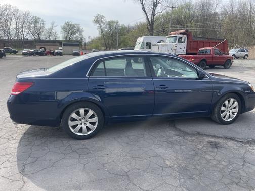 2006 Toyota Avalon XLS