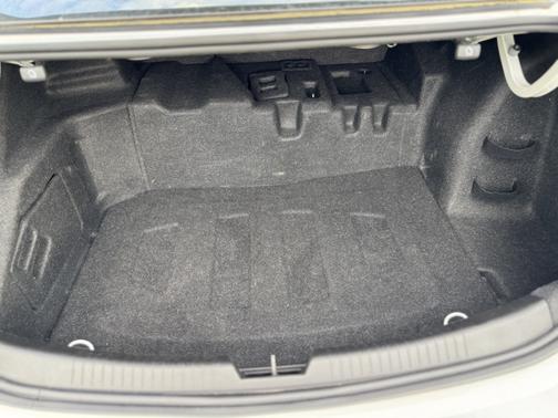 2019 Chevrolet Malibu Hybrid Base