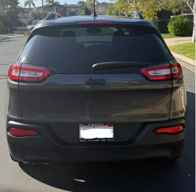 Gray 2014 Jeep Cherokee Altitude