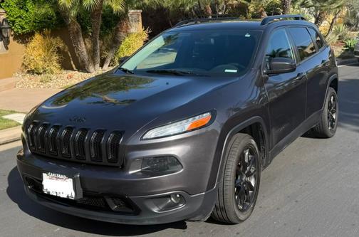 Gray 2014 Jeep Cherokee Altitude