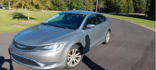 2015 Chrysler 200 Limited