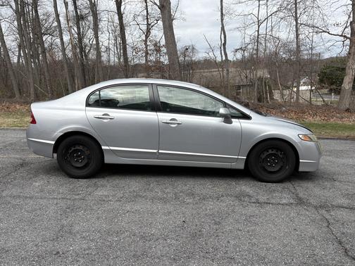 Silver 2009 Honda Civic LX