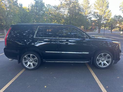 Black 2017 Cadillac Escalade Luxury