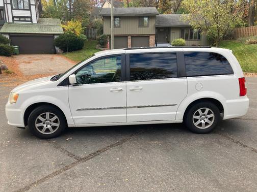 White 2012 Chrysler Town & Country Touring