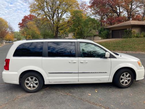 White 2012 Chrysler Town & Country Touring
