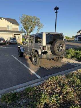 Silver 2014 Jeep Wrangler Unlimited Rubicon