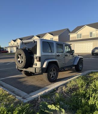 Silver 2014 Jeep Wrangler Unlimited Rubicon