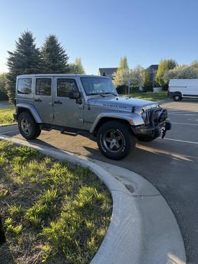 Silver 2014 Jeep Wrangler Unlimited Rubicon