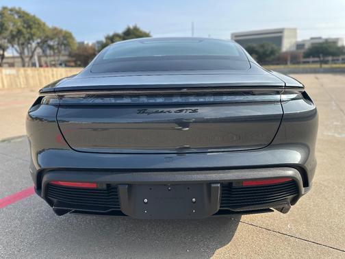 2024 Porsche Taycan Taycan GTS