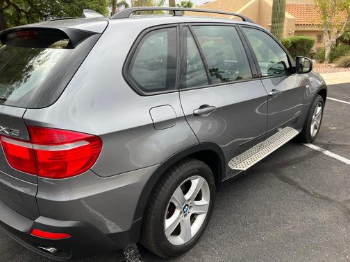 Gray 2009 BMW X5 xDrive30i