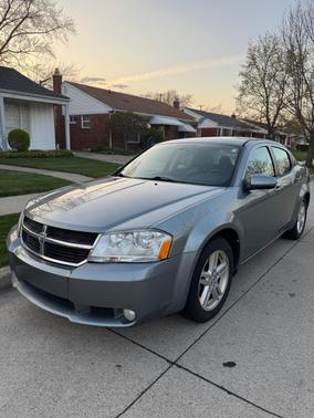 2010 Dodge Avenger R/T