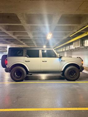 Gray 2022 Ford Bronco Outer Banks