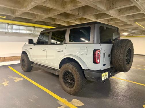 Gray 2022 Ford Bronco Outer Banks