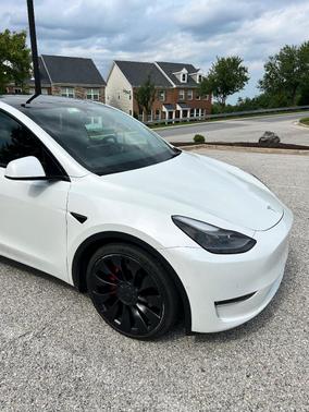 White 2022 Tesla Model Y Performance