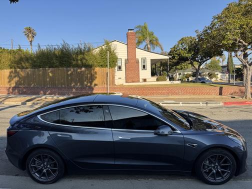 2020 Tesla Model 3 Standard Range Plus