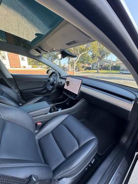 2020 Tesla Model 3 Standard Range Plus