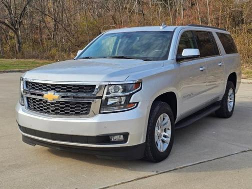 Silver 2019 Chevrolet Suburban LT