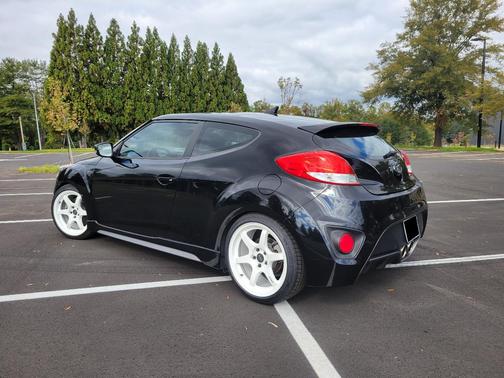 Black 2016 Hyundai Veloster Turbo