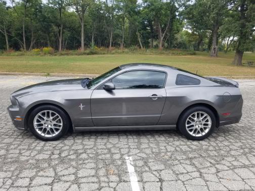2014 Ford Mustang V6 Premium
