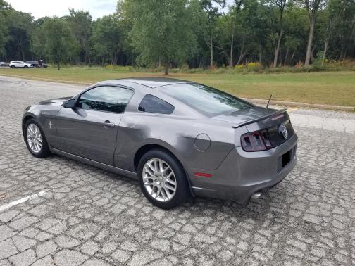 2014 Ford Mustang V6 Premium