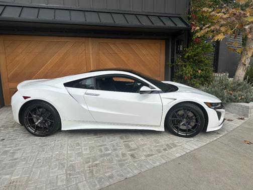White 2018 Acura NSX Base