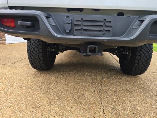 Silver 2022 Jeep Gladiator Altitude
