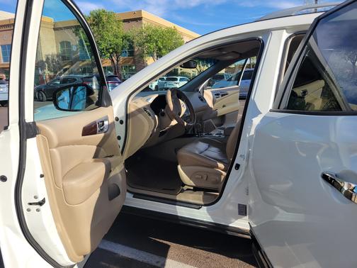 2013 Nissan Pathfinder SL
