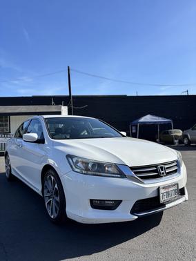 White 2014 Honda Accord Sport