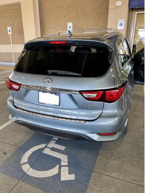 Photo 4 of 4 of 2018 INFINITI QX60 Base