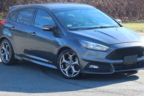 2017 Ford Focus ST Base