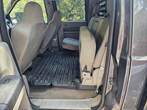 Gray 2008 Ford F-350 XLT Crew Cab Super Duty