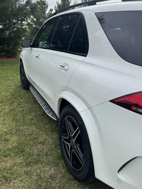 White 2021 Mercedes-Benz GLE 350 4MATIC