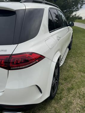 White 2021 Mercedes-Benz GLE 350 4MATIC