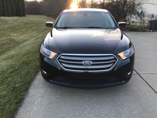 2014 Ford Taurus SEL