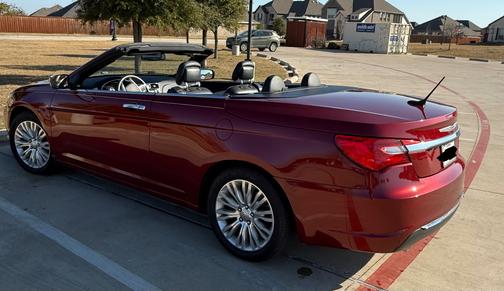 2014 Chrysler 200 Limited