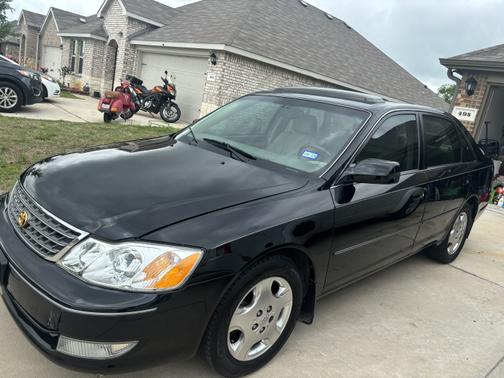 2004 Toyota Avalon XL