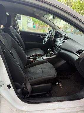 White 2018 Nissan Sentra SR