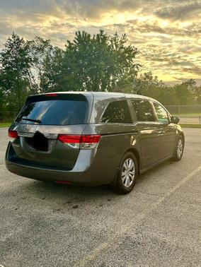 Gray 2016 Honda Odyssey EX-L