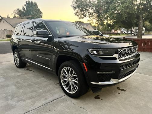 2022 Jeep Grand Cherokee L Summit